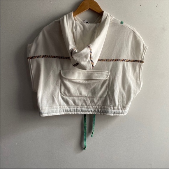 NWOT UO Lana Sleeveless Drawstring Hem Hoodie Sweatshirt - Picture 6 of 9